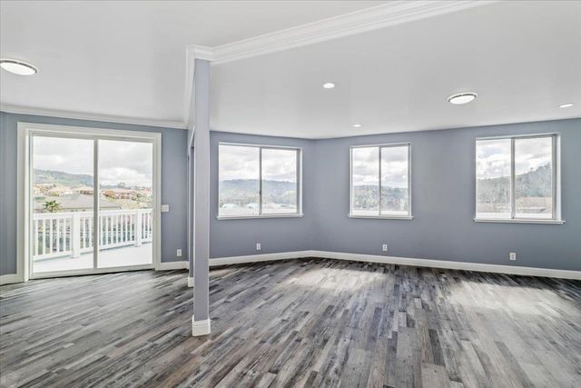 1046 Shoreline Dr, Copperopolis, CA 95228