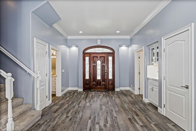 1046 Shoreline Dr, Copperopolis, CA 95228