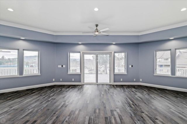 1046 Shoreline Dr, Copperopolis, CA 95228