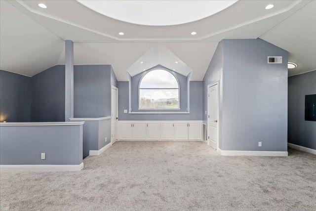 1046 Shoreline Dr, Copperopolis, CA 95228