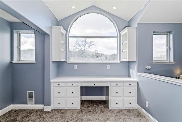 1046 Shoreline Dr, Copperopolis, CA 95228