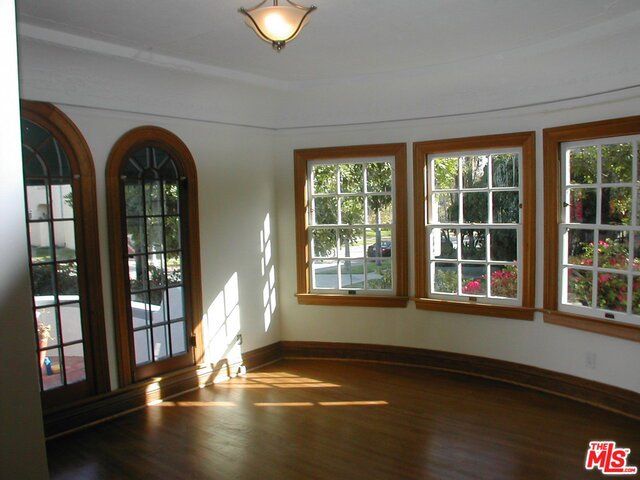 857 S SYCAMORE Avenue, Los Angeles, CA 90036