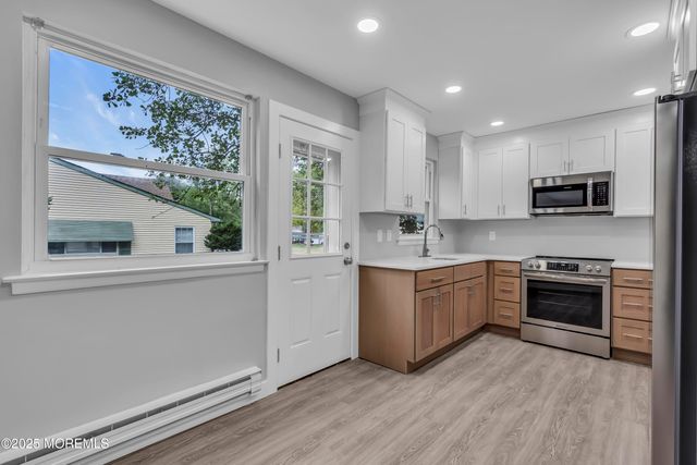 4b Pembroke Lane 52, Whiting, NJ 08759