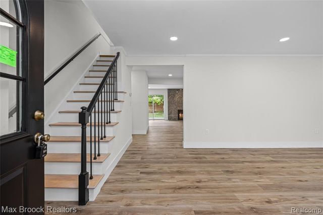 30190 Northgate Drive, Southfield, MI 48076