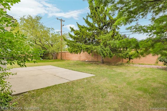30190 Northgate Drive, Southfield, MI 48076