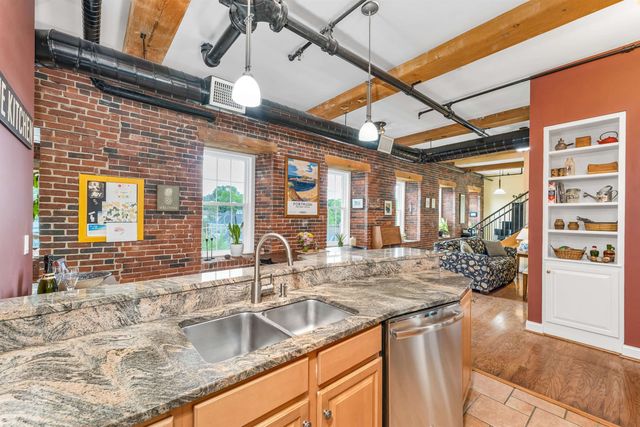 6 Bay Rd Unit 22, Newmarket, NH 03857