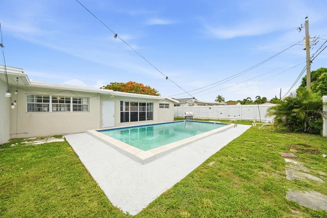 7000 Hope Street, Hollywood, FL 33024