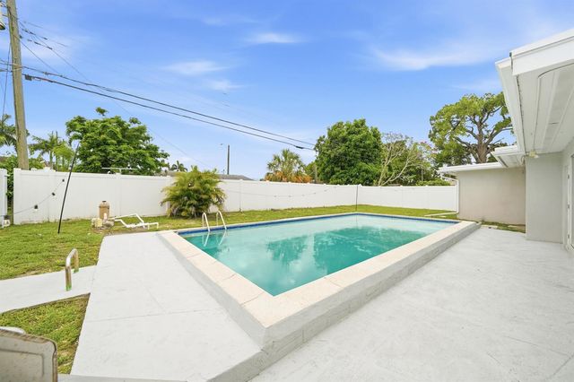 7000 Hope Street, Hollywood, FL 33024