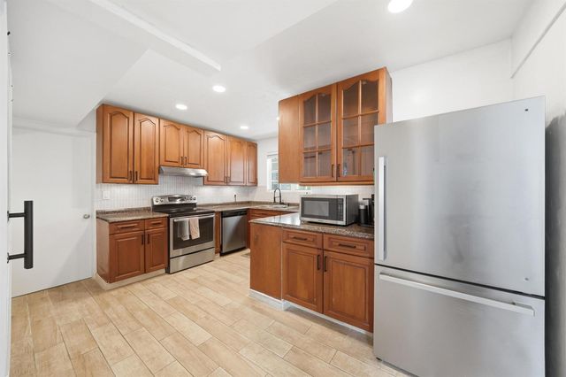 7000 Hope Street, Hollywood, FL 33024