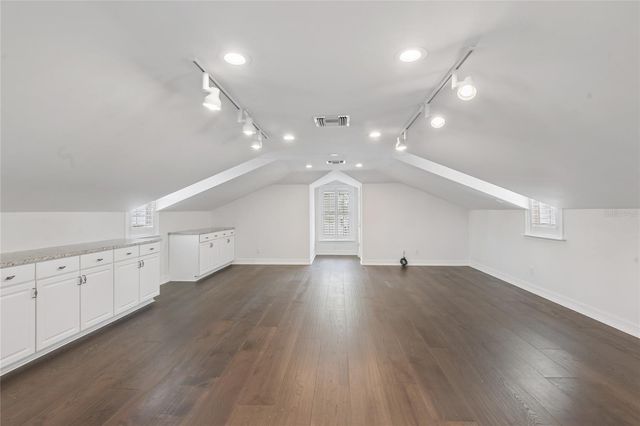 5105 W NEPTUNE WAY, Tampa, FL 33609