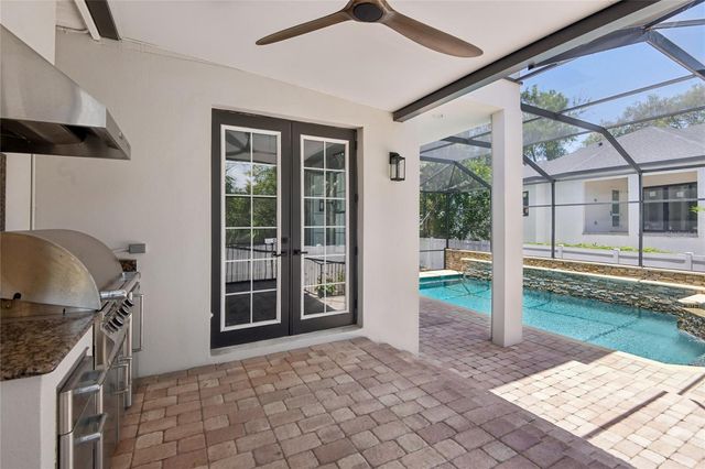 5105 W NEPTUNE WAY, Tampa, FL 33609