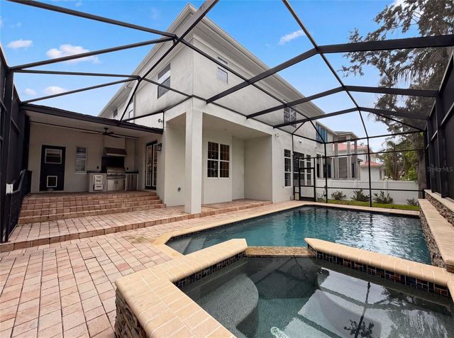5105 W NEPTUNE WAY, Tampa, FL 33609
