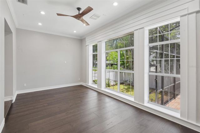 5105 W NEPTUNE WAY, Tampa, FL 33609