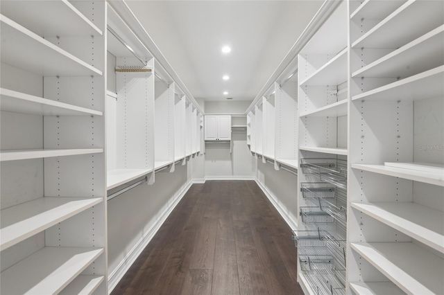 5105 W NEPTUNE WAY, Tampa, FL 33609