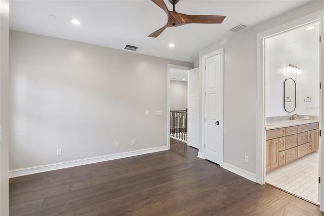 5105 W NEPTUNE WAY, Tampa, FL 33609