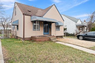 20947 Beechwood Avenue, Eastpointe City, MI 48021