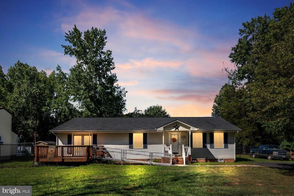 4374 ALBEMARLE CT, King George, VA 22485