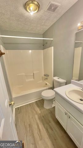 261 Kesler Court, Winder, GA 30680