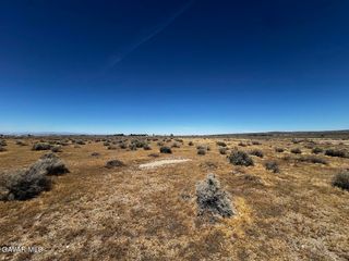 Cor 127 Ste H12, Lancaster, CA 93535