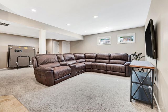 6384 S Snowmass Drive, Liberty Twp, OH 45011