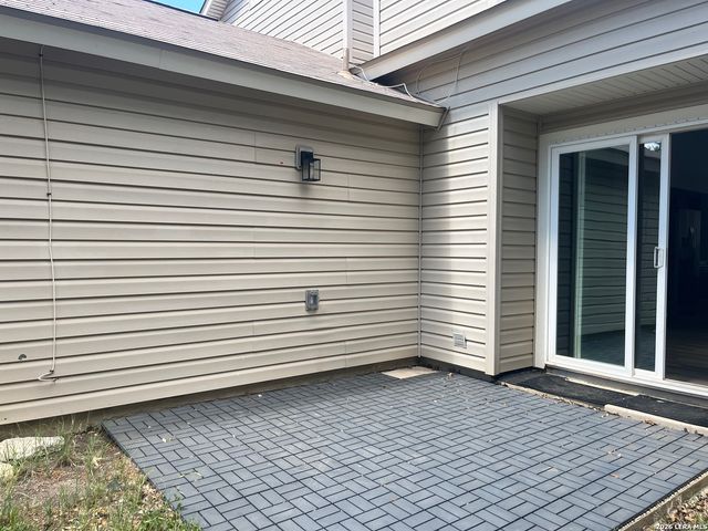 9358 Village Lance, San Antonio, TX 78250