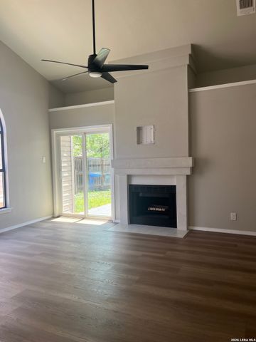 9358 Village Lance, San Antonio, TX 78250