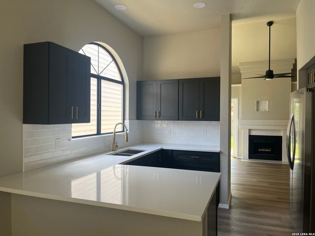 9358 Village Lance, San Antonio, TX 78250