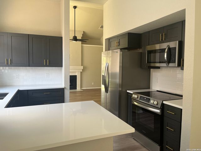 9358 Village Lance, San Antonio, TX 78250