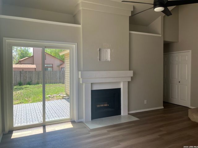 9358 Village Lance, San Antonio, TX 78250