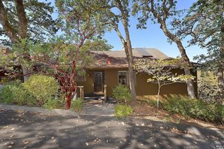 14 Oak Forest Ln, Santa Rosa, CA 95409