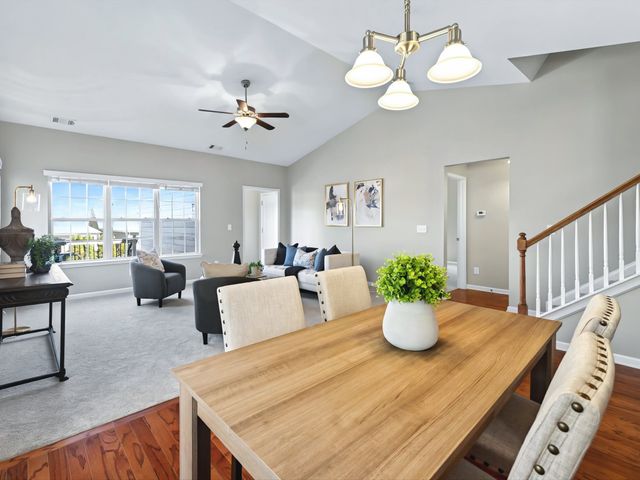 2438 Arden Village Dr, Columbia, TN 38401