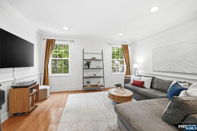 204 Swathmore Drive 2005, Nutley, NJ 07110