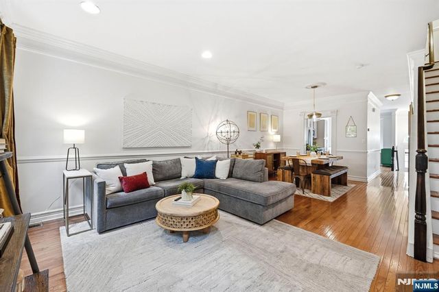 204 Swathmore Drive 2005, Nutley, NJ 07110
