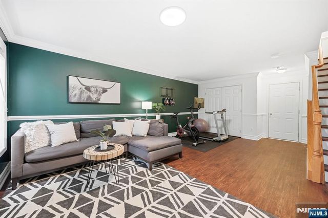 204 Swathmore Drive 2005, Nutley, NJ 07110