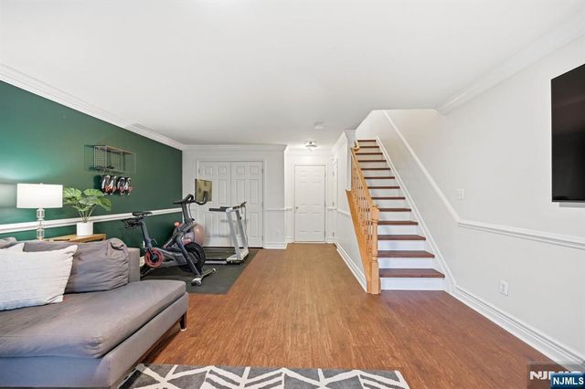 204 Swathmore Drive 2005, Nutley, NJ 07110