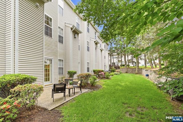 204 Swathmore Drive 2005, Nutley, NJ 07110