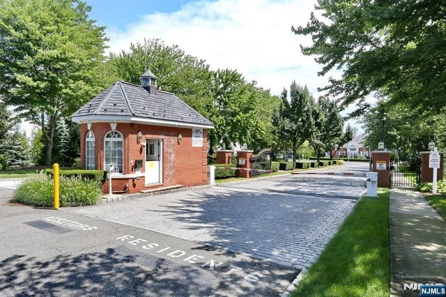204 Swathmore Drive 2005, Nutley, NJ 07110