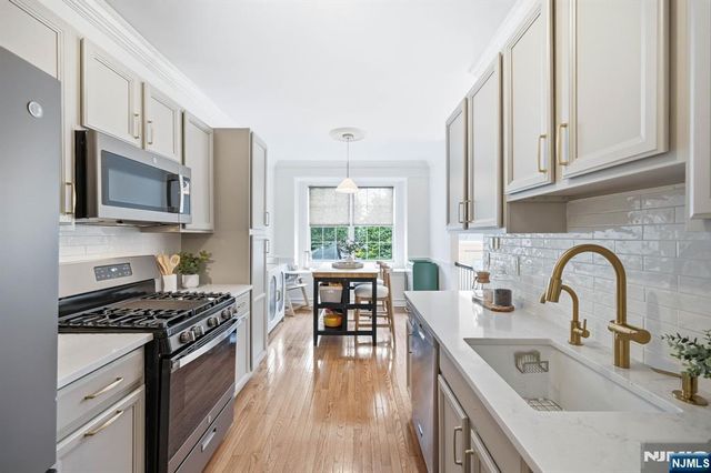 204 Swathmore Drive 2005, Nutley, NJ 07110