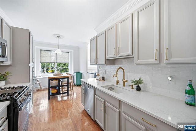 204 Swathmore Drive 2005, Nutley, NJ 07110