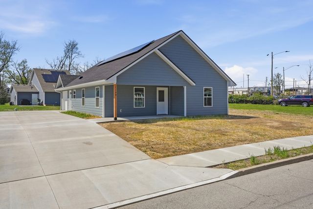 1109 N EIGHTH ST, Columbia, MO 65201
