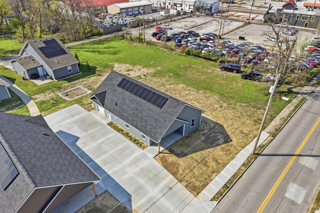 1109 N EIGHTH ST, Columbia, MO 65201