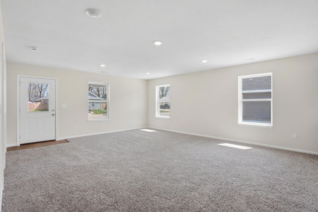 1109 N EIGHTH ST, Columbia, MO 65201