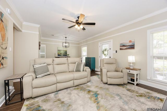 4652 Fallwood Dr, Baton Rouge, LA 70817