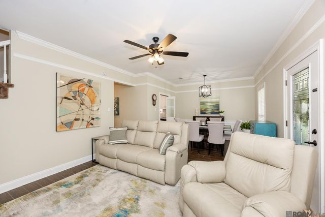 4652 Fallwood Dr, Baton Rouge, LA 70817