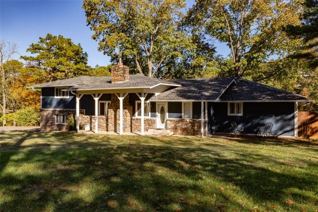 12 Itetbury Lane, Bella Vista, AR 72714