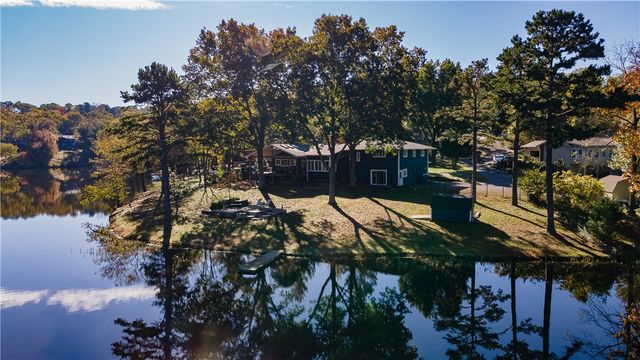 12 Itetbury Lane, Bella Vista, AR 72714