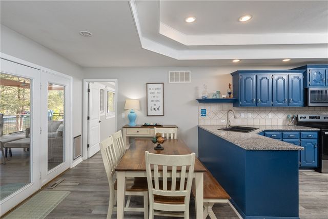 12 Itetbury Lane, Bella Vista, AR 72714