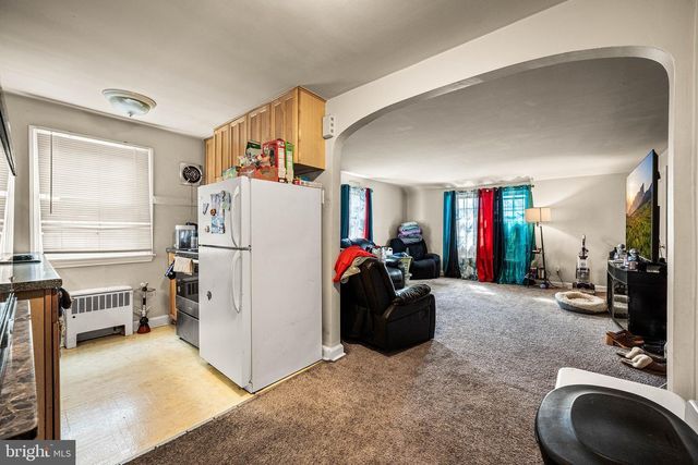 5 TRENT RD, Wynnewood, PA 19096