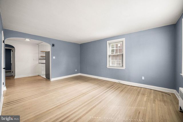 5 TRENT RD, Wynnewood, PA 19096