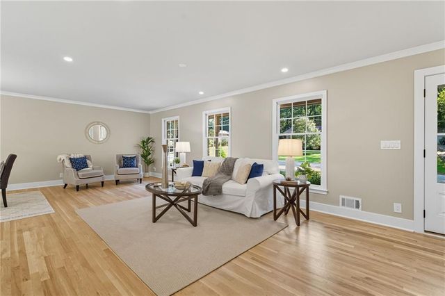 2806 Evans Dale Circle, Atlanta, GA 30340